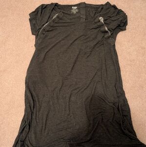 Frida mom nursing gown